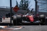 Charles Leclerc, Miami GP antrenman seansında aracını sürerken. Yarış heyecanı dorukta!