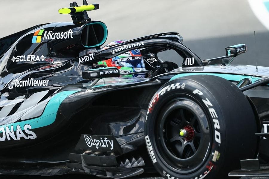 Andrea Kimi Antonelli, sıralama turlarında Mercedes'i kurtaran mucize turu attı.