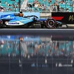 Alex Albon Miami GP'de pist limitleri ihlali yaparken, 120 karakter