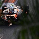 McLaren aracı Miami pistinde yarışırken, McLaren Miami'de zirvede