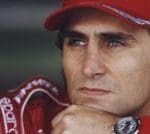 Alex Zanardi, handbike ile yarışırken çekilmiş bir fotoğrafı. Azmiyle ilham veriyor.