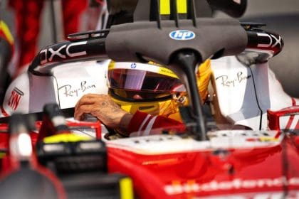 Lewis Hamilton, Miami GP'de Ferrari F1 yazılım sorunları ile mücadele etti.