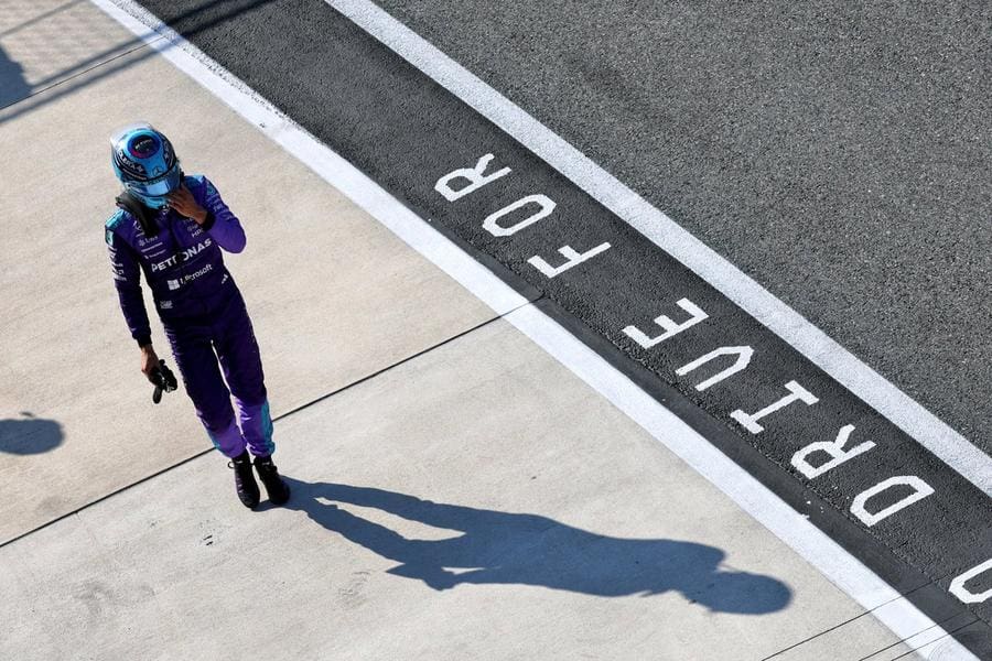 George Russell ve Kimi Antonelli Miami Grand Prix’sinde performans farkıyla gündemde.