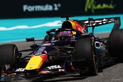 Max Verstappen, Red Bull 2026 aracıyla Miami'de sıralama turlarında mücadele ediyor.