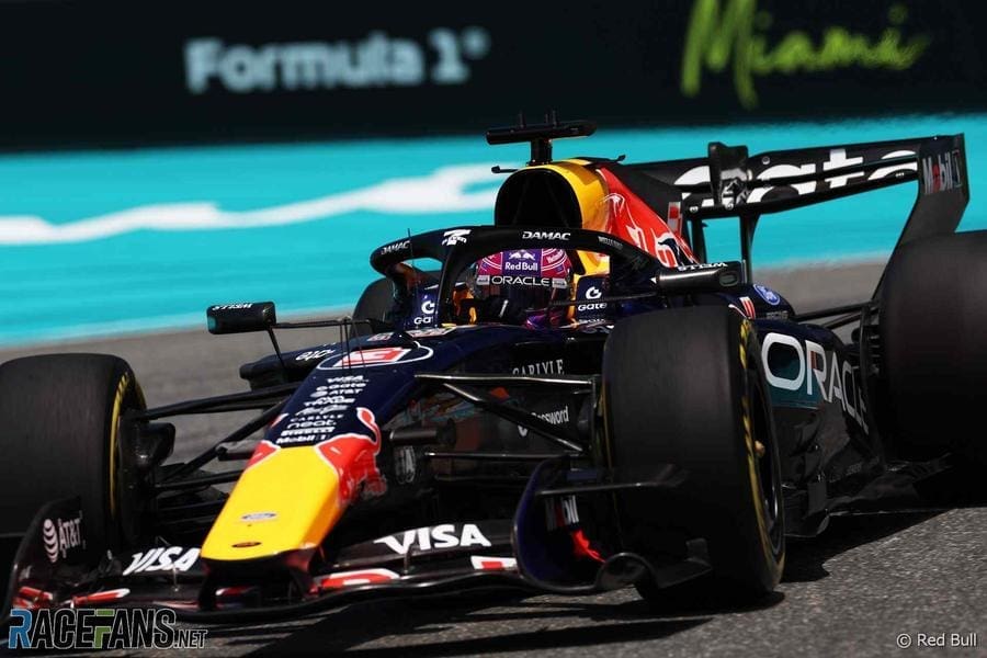 Max Verstappen, Red Bull 2026 aracıyla Miami'de sıralama turlarında mücadele ediyor.