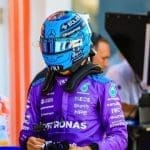 Kimi Antonelli Miami'de pistte yarışırken, Mercedes F1 aracıyla