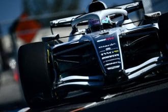 Valtteri Bottas, Cadillac F1 aracıyla Miami Grand Prix'sinde pistte.