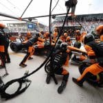 Lando Norris'in aracı Miami GP'de, strateji hatası nedeniyle zaferi kaçırdı.