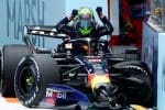 Hadjar’ın Miami GP kazası anı, bariyerlere çarpma görüntüsü.