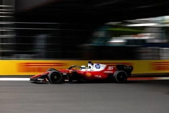 Miami GP'de spin atan Leclerc, pist dışına çıkıyor ve ceza alıyor.