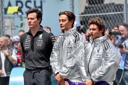 Mercedes patronu Toto Wolff, Kimi Antonelli'ye George Russell için Antonelli Russell Uyarısı yapıyor.