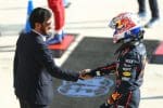 Max Verstappen Red Bull aracıyla pistte hızla ilerlerken, geleceği hakkında spekülasyonlar sürüyor