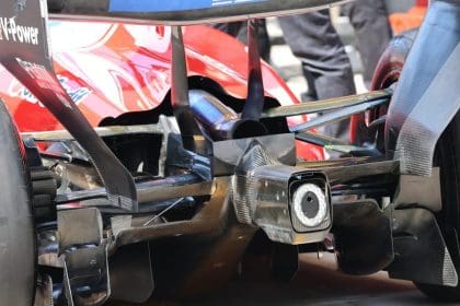 Gary Anderson, Ferrari'nin gri alanlarını değerlendiriyor. F1 analizi, Güçlü F1