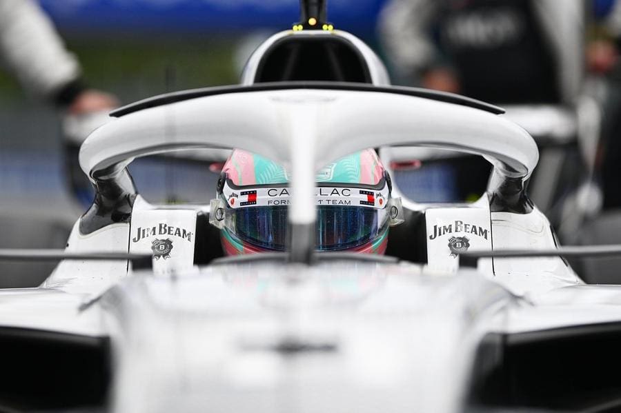 Valtteri Bottas Miami Grand Prix'sinde yarışırken, ilginç Valtteri Bottas Ceza aldı