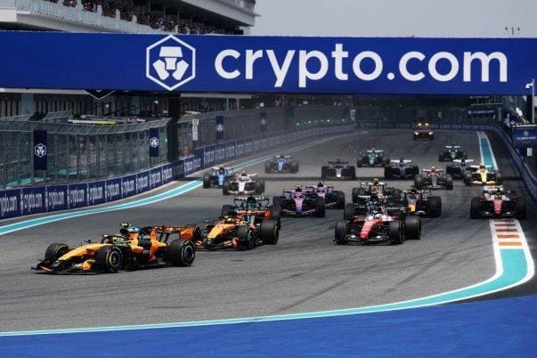 F1 Motorları'ndaki olası değişimleri gösteren kavramsal bir tasarım, 125 karakter max