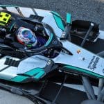Mercedes F1 aracı pistte, Mercedes F1 zayıflığı manşetlerde