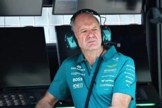 Adrian Newey sağlık durumu hakkında Aston Martin'den resmi açıklama, 125 karakter