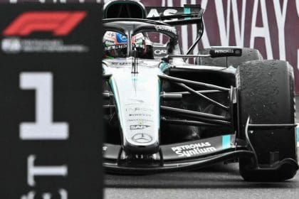 Kimi Antonelli Miami'de podyumda şampiyonluğu kutlarken, geleceğin yıldızı parlıyor.