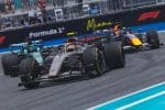 Formula 1 aracı pistte, yol tutuşu ihtiyacı ön planda