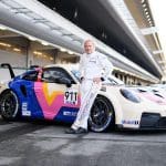 Jacques Villeneuve Porsche Supercup'ta yarışırken, heyecan dorukta! 🏎️