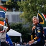 Güney Afrika Kyalami pisti ve F1 araçları görseli. F1 Güney Afrika heyecanı