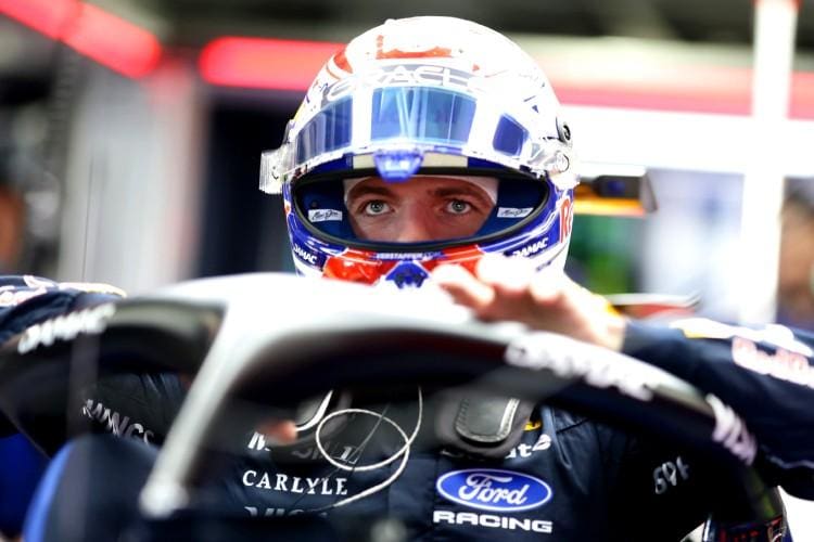 Max Verstappen 2026 Red Bull F1 aracının kokpitinde, Max Verstappen Ford Hypercar olasılığı heyecan yaratıyor