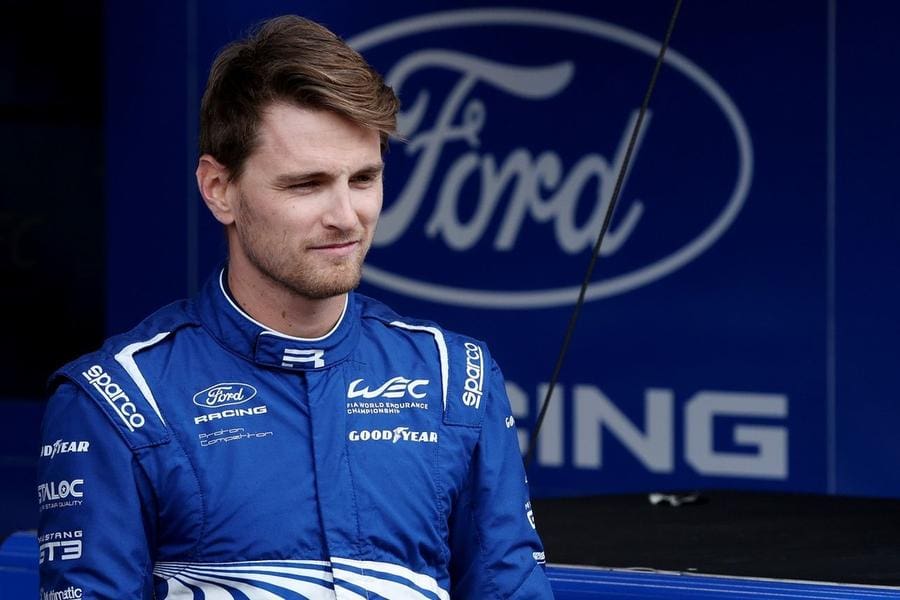 Max Verstappen Ford Hypercar aracıyla Le Mans'da yarışırken