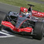 Juan Pablo Montoya, McLaren aracıyla F1 V8 döneminde yarışırken