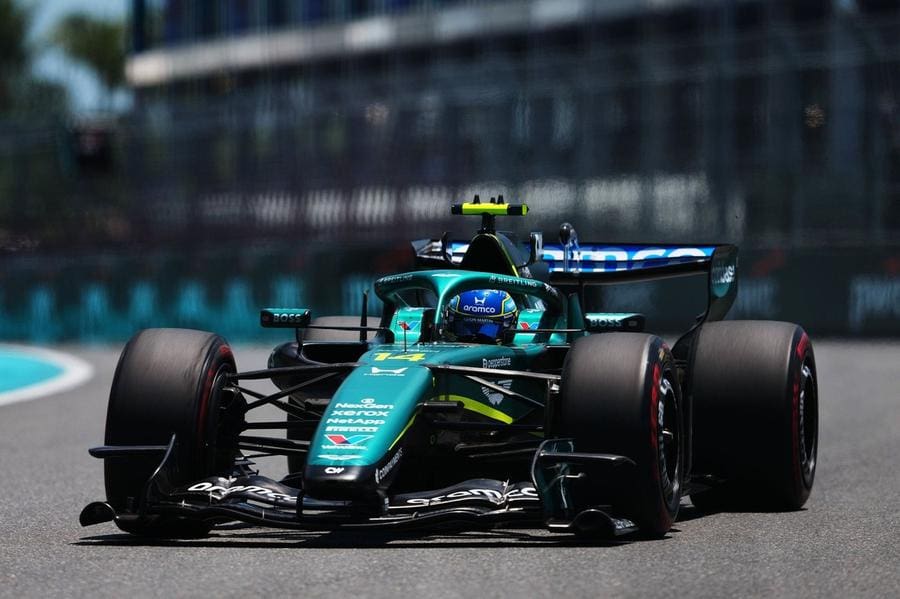 Aston Martin Honda güç ünitesi test sürüşünde, 2024 sezonu hazırlıkları