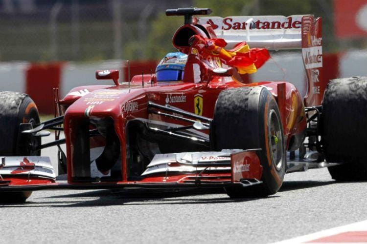 Alonso'nun Son Zaferi: 2013 İspanya Grand Prix zafer kutlaması