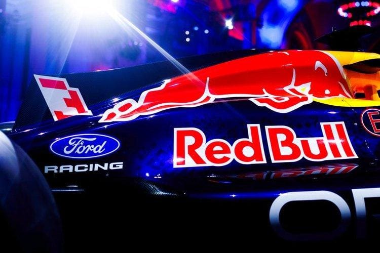 F1 V8 motor: Cadillac ve Ford'dan heyecan verici açıklamalar, 125 karakter max
