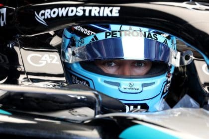 F1 Şampiyonluk Yarışında George Russell'ın zorlandığı anlar, Mercedes garajı.