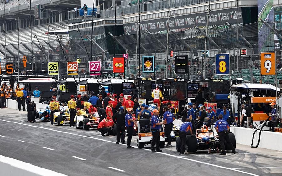 2026 Indy 500 hazırlıkları tüm hızıyla devam ederken pistten bir görüntü.