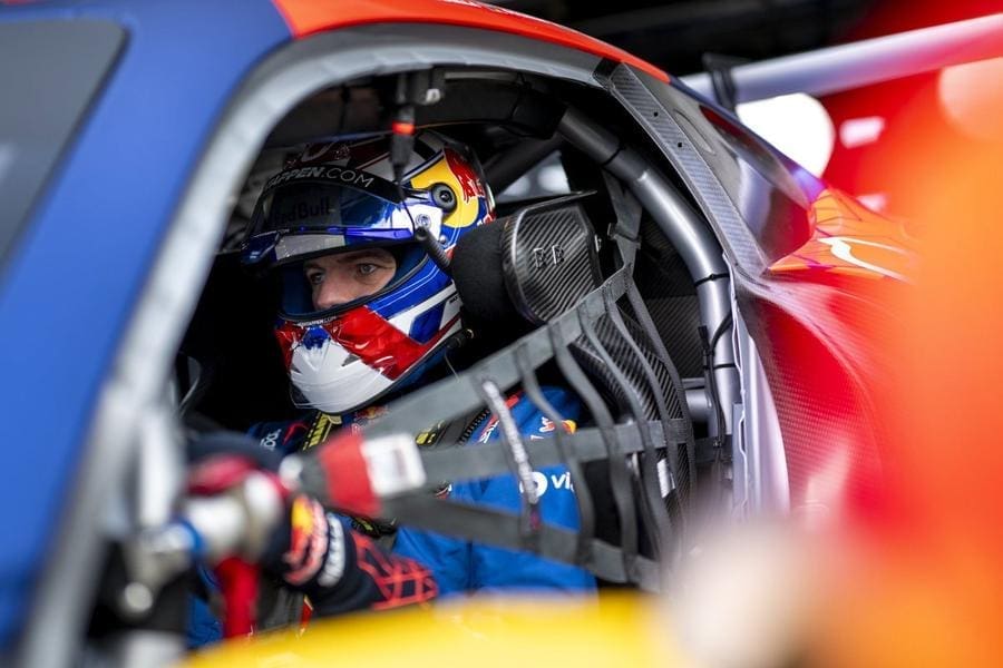 Max Verstappen, Nürburgring 24 Saat yarışında ilk kez mücadele ediyor. Fotoğraf: Güçlü F1