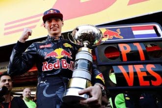 Max Verstappen'in 2016 İspanya GP'sinde kazandığı tarihi zaferin sevinci, Barcelona