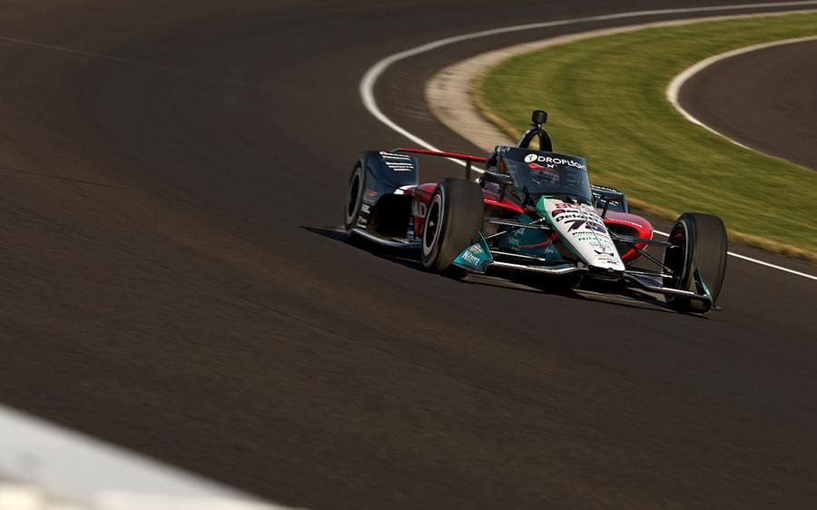 Sato Takuma Indy 500 aracıyla pistte, 2026 yarışı öncesi test sürüşü