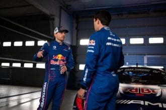 Max Verstappen 24 Saatlik Yarış için Nürburgring pistinde, Red Bull aracıyla antrenman yapıyor