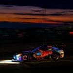 Max Verstappen, Nürburgring 24 Saat yarışında gece etabında liderliği geri alırken.