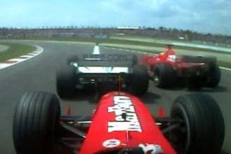 Ralf Schumacher ve Rubens Barrichello'nun çekişmeli anları, F1 tarihine damga vurdu.
