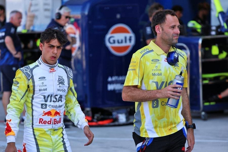 Arvid Lindblad'ın F1 aracıyla pistte yaşadığı kayıp tur süresi