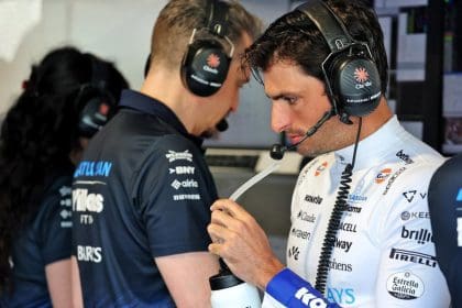 Carlos Sainz, F1 Kalifikasyon Ayarları hakkında yorum yapıyor, Ferrari garajı, 125 karakter max