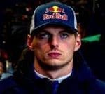 Max Verstappen'in Nürburgring 24 Saat yarışında kullandığı aracın görseli. Verstappen'in Nürburgring hayalleri bu araçta sona erdi.