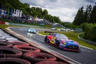 Max Verstappen Nürburgring 24 Saat yarışında Mercedes aracıyla