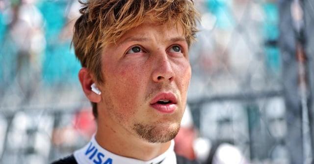 Racing Bulls pilotu Liam Lawson, zorlu virajda mücadele ediyor