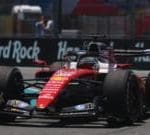Charles Leclerc, Miami'de antrenman turlarında hız rekoru kırarken çekilmiş aksiyon dolu bir fotoğraf