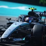 Mercedes F1 aracı, Montreal pistinde sürüşe hazırlanıyor. Mercedes Montreal Güncellemesi
