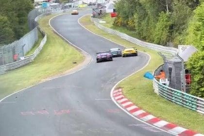 Max Verstappen Refleksleri: Nürburgring'de tehlikeli anı önledi, inanılmaz yetenek!