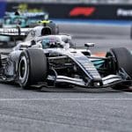 Cadillac F1 aracının yeni upgrade paketi ile pistte çekilmiş aksiyon fotoğrafı