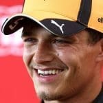 Lando Norris ve McLaren MCL38, Miami Grand Prix'sinde yarışırken