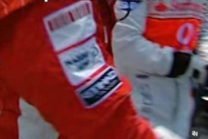 Kimi Räikkönen 2008 Kanada GP'sinde Lewis Hamilton ile kaza anı.
